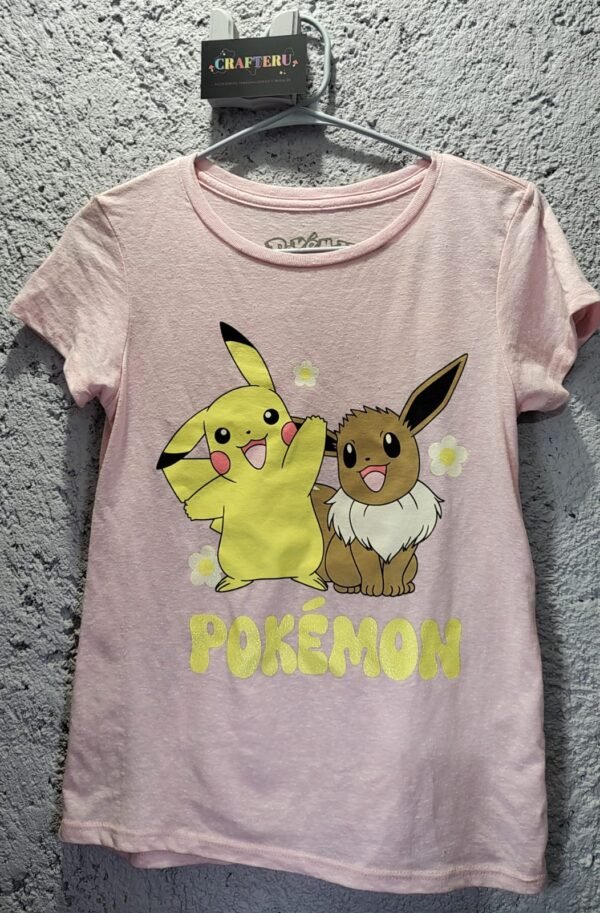 Playera pokémon con brillos